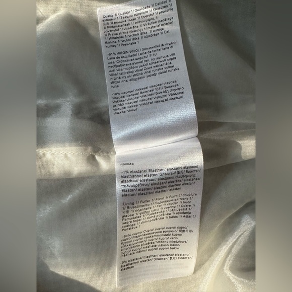 Escada Nakarana Black and White Peplum Sleeveless Top - Size 42 - EUC - Picture 5 of 7